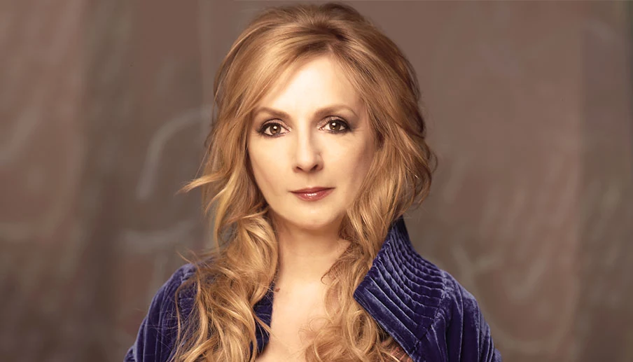 Moya Brennan zaśpiewa w Warszawie Moya Brennan zaśpiewa w Warszawie