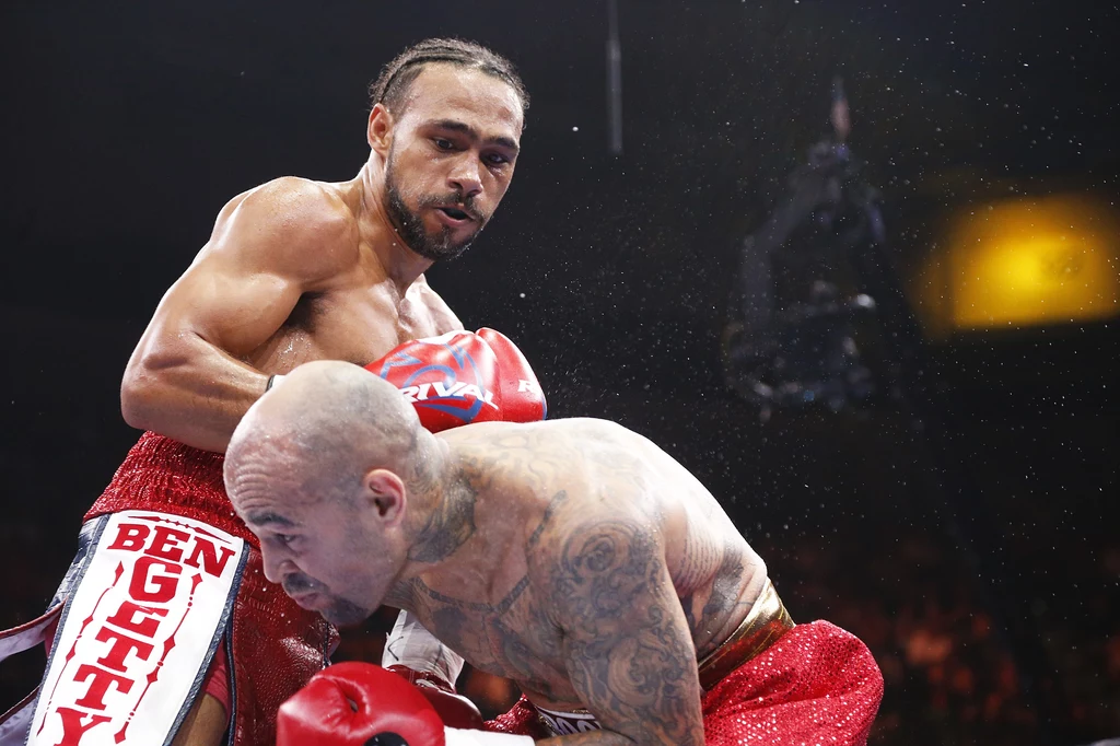 Keith Thurman (z lewej)