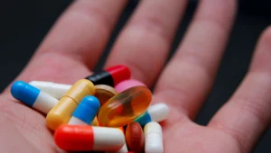 Polacy kupili najwięcej suplementów diety od lat / Zdjęcie ilustracyjne