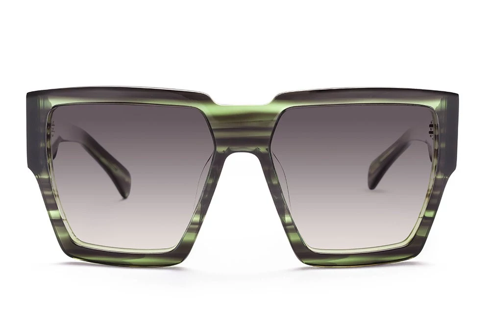 Wyłącznym dystrybutorem AM Eyewear w Polsce jest Viplabel Wyłącznym dystrybutorem AM Eyewear w Polsce jest Viplabel