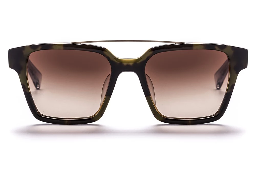 Wyłącznym dystrybutorem AM Eyewear w Polsce jest Viplabel Wyłącznym dystrybutorem AM Eyewear w Polsce jest Viplabel