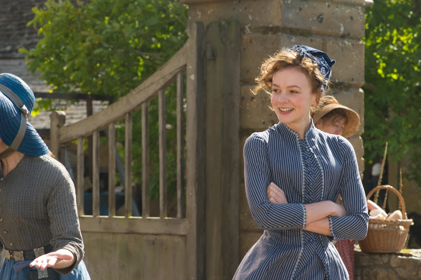 Carey Mulligan w scenie z filmu "Z dala od zgiełku"