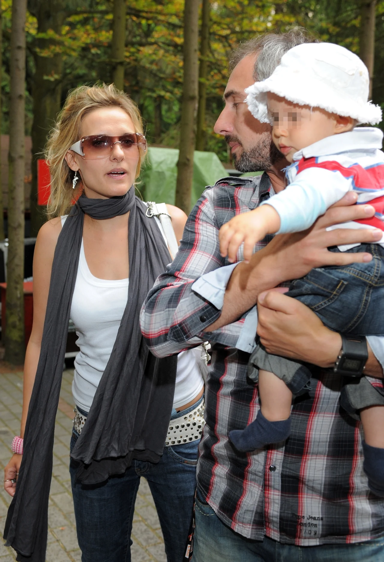 Patrycja Markowska z synem i partnerem w 2008 r.