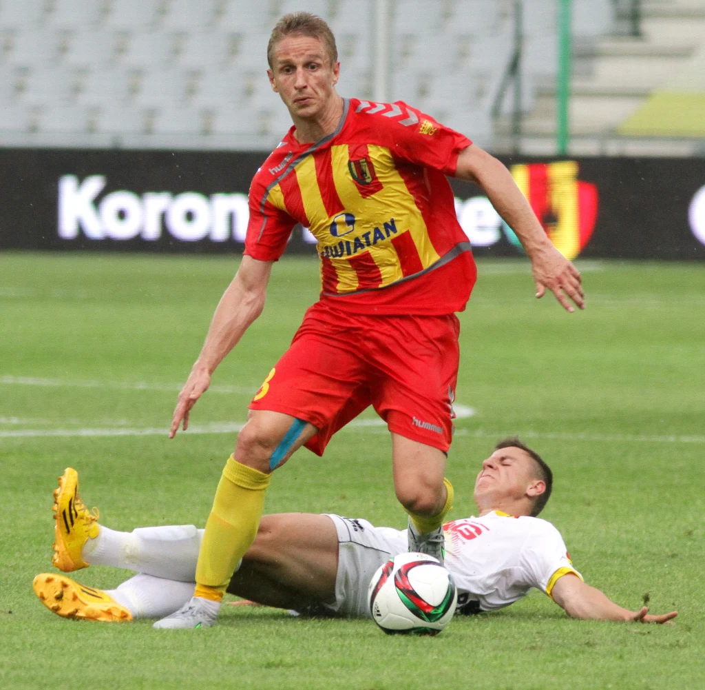 Zwycięskiego gola dla gospodarzy strzelił w 90. minucie Kamil Sylwestrzak. Zwycięskiego gola dla gospodarzy strzelił w 90. minucie Kamil Sylwestrzak.