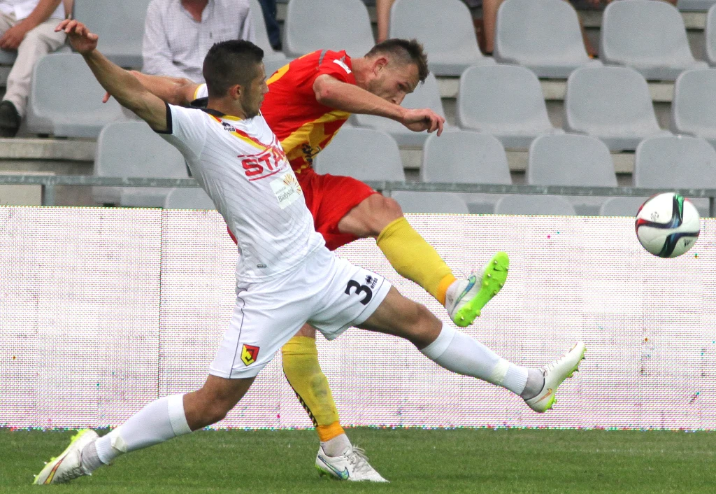 Zwycięskiego gola dla gospodarzy strzelił w 90. minucie Kamil Sylwestrzak. Zwycięskiego gola dla gospodarzy strzelił w 90. minucie Kamil Sylwestrzak.