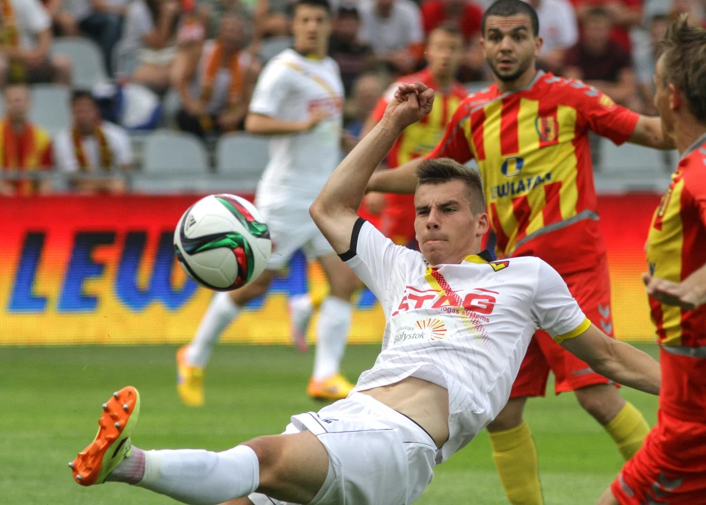 Zwycięskiego gola dla gospodarzy strzelił w 90. minucie Kamil Sylwestrzak. Zwycięskiego gola dla gospodarzy strzelił w 90. minucie Kamil Sylwestrzak.