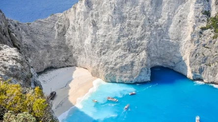 Zatoka Wraku na Zakynthos jest zamknięta do 31 października 2024. Niewykluczone jednak, że za miesiąc można będzie już ją odwiedzić