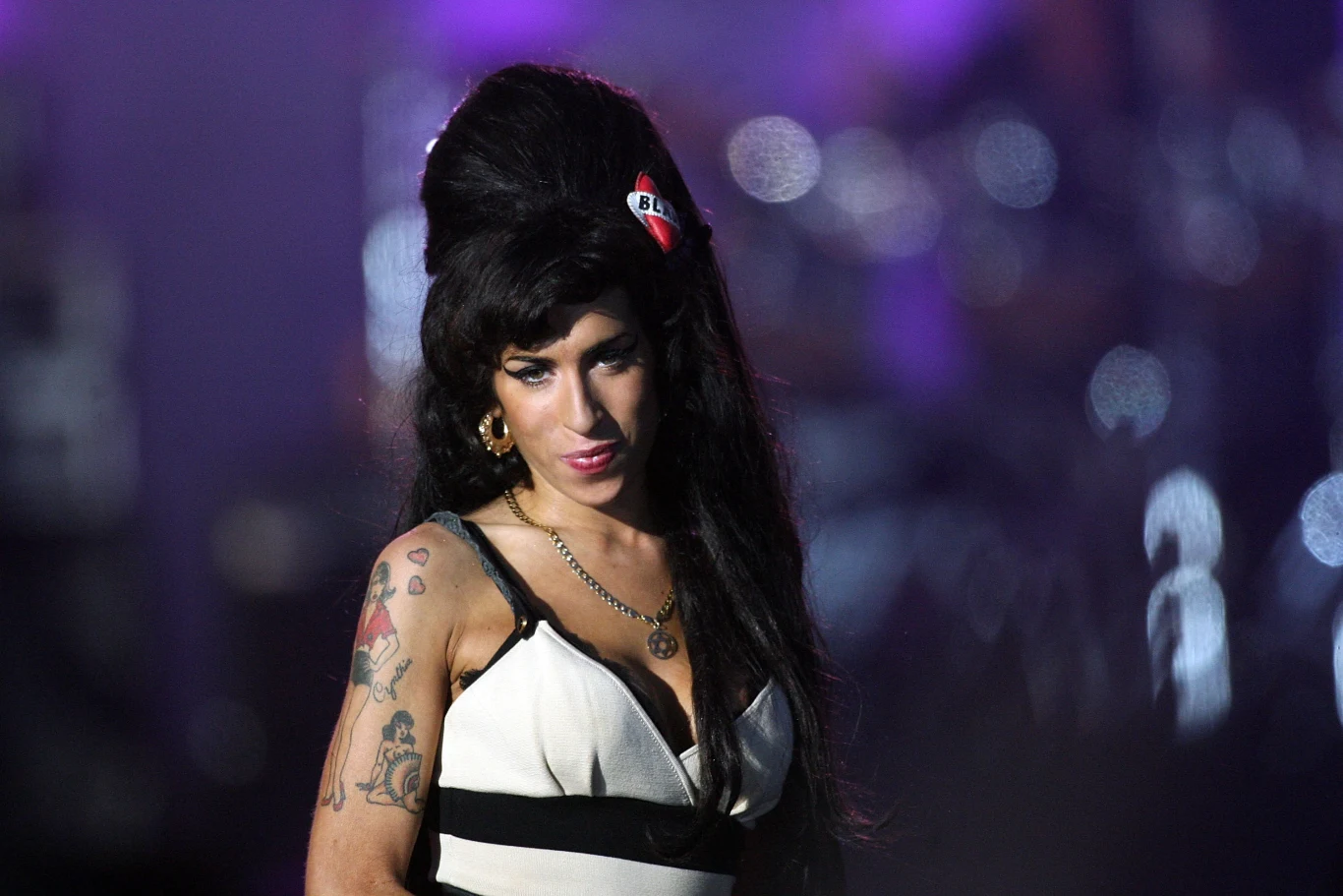Amy Winehouse (1983-2011) Amy Winehouse (1983-2011)