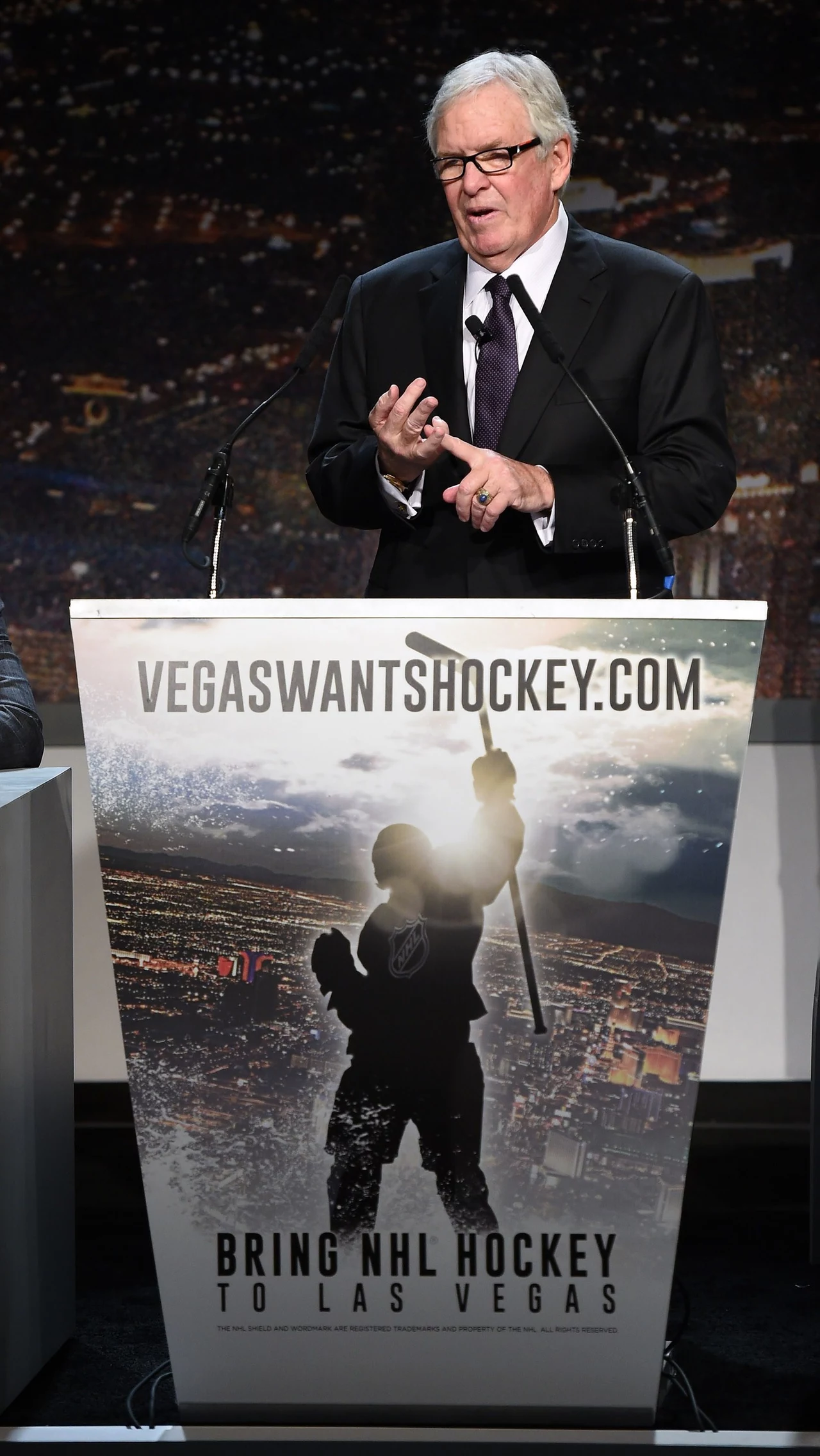 Bill Foley chce hokeja w Las Vegas Bill Foley chce hokeja w Las Vegas