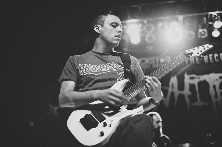 Justin Lowe był gitarzystą amerykańskiej grupy After The Burial