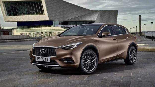 Infiniti Q30