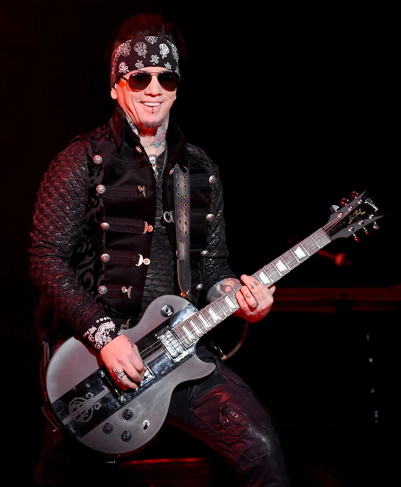 Dj Ashba był dziesiątym gitarzystą Guns N'Roses Dj Ashba był dziesiątym gitarzystą Guns N'Roses