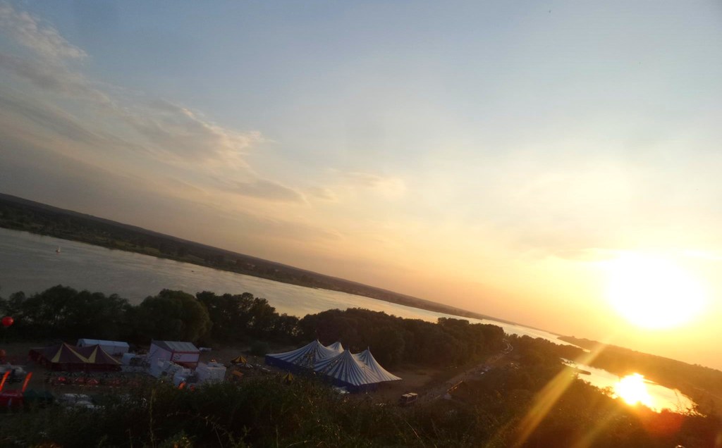 Audioriver odbywa się na plaży nad Wisłą w Płocku