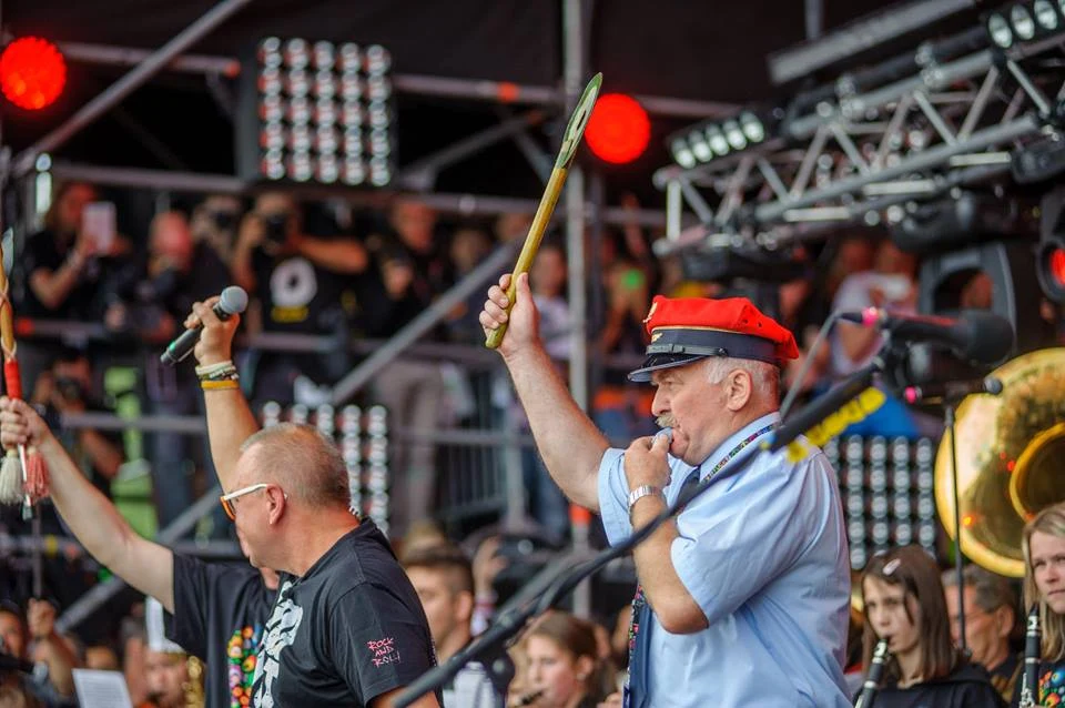 Zawiadowca Roman Polański ogłasza "odjazd" Przystanku Woodstock Zawiadowca Roman Polański ogłasza "odjazd" Przystanku Woodstock