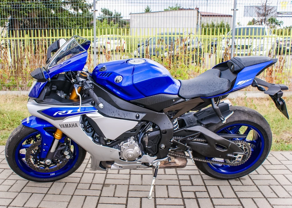 Yamaha YZF-R1