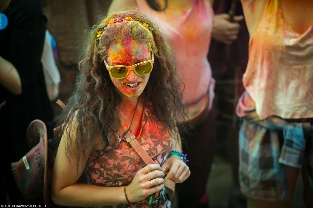 Kolorowa zabawa na Przystanku Woodstock