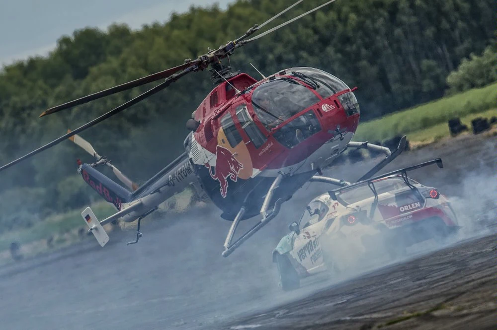Red Bull Heli Drifting 