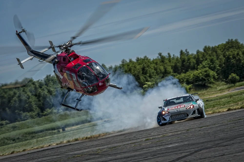 Red Bull Heli Drifting 