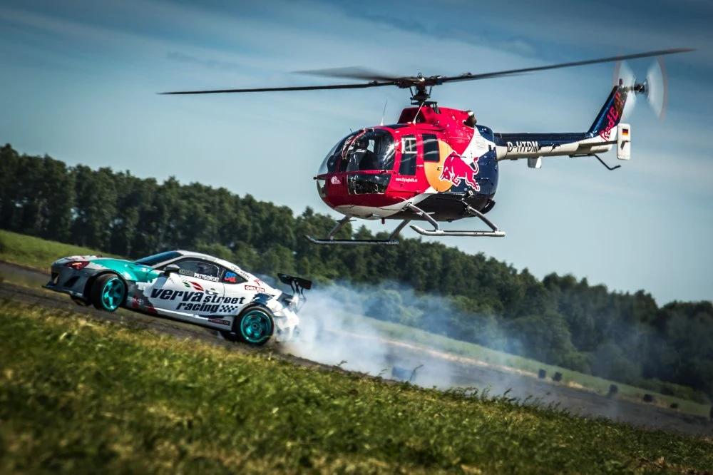 Red Bull Heli Drifting 