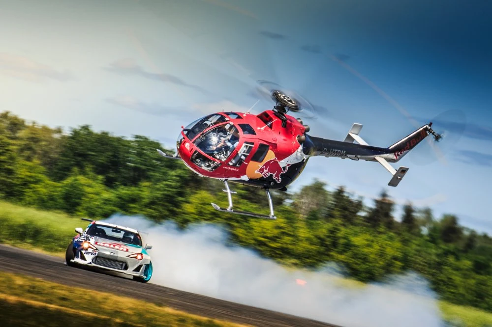 Red Bull Heli Drifting 
