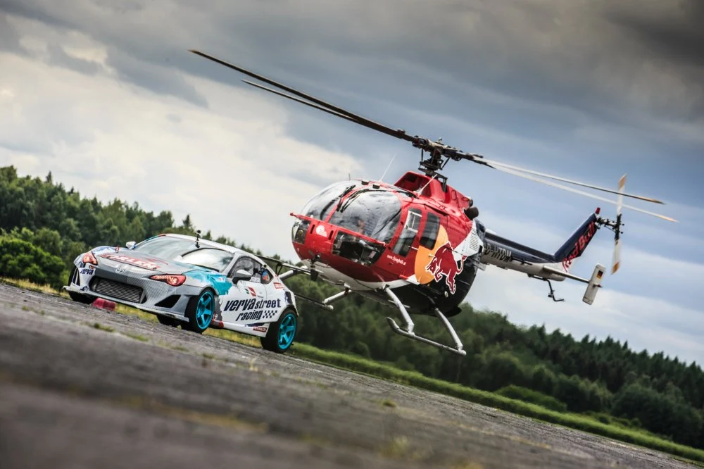 Red Bull Heli Drifting 