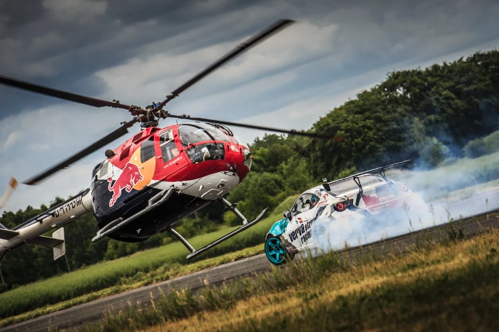 Red Bull Heli Drifting 