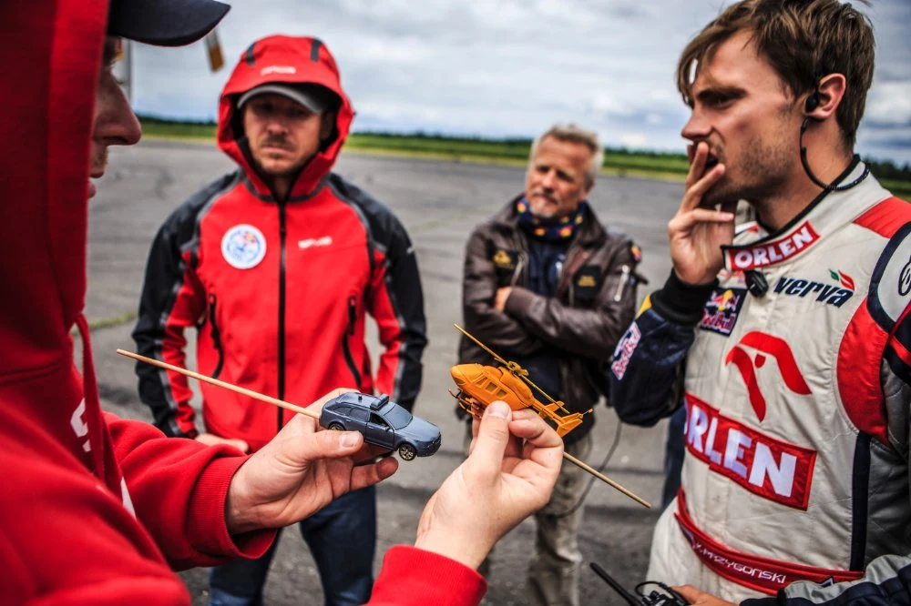 Red Bull Heli Drifting 