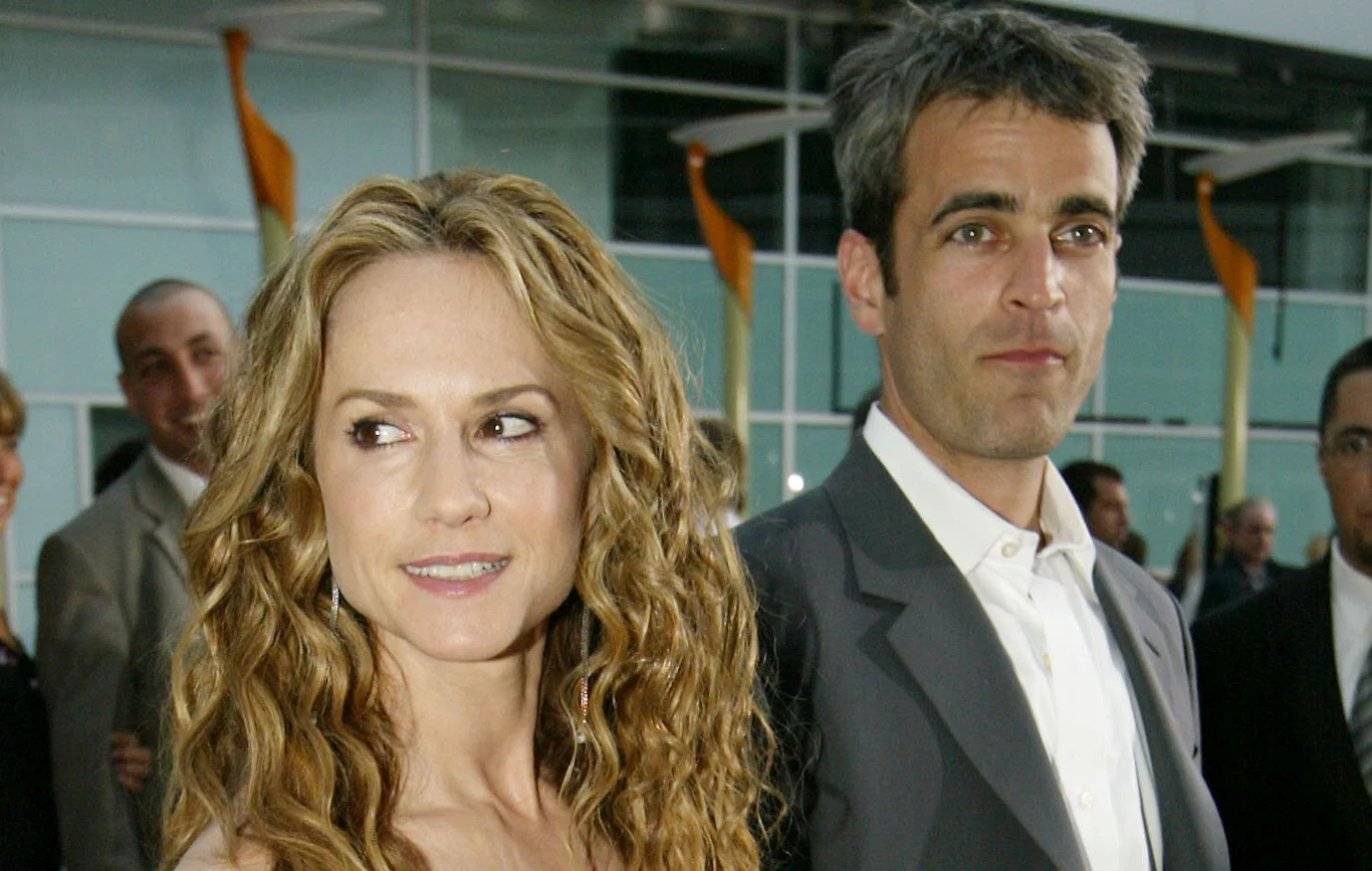 Holly Hunter i Gordon MacDonald, 2003 rok Holly Hunter i Gordon MacDonald, 2003 rok
