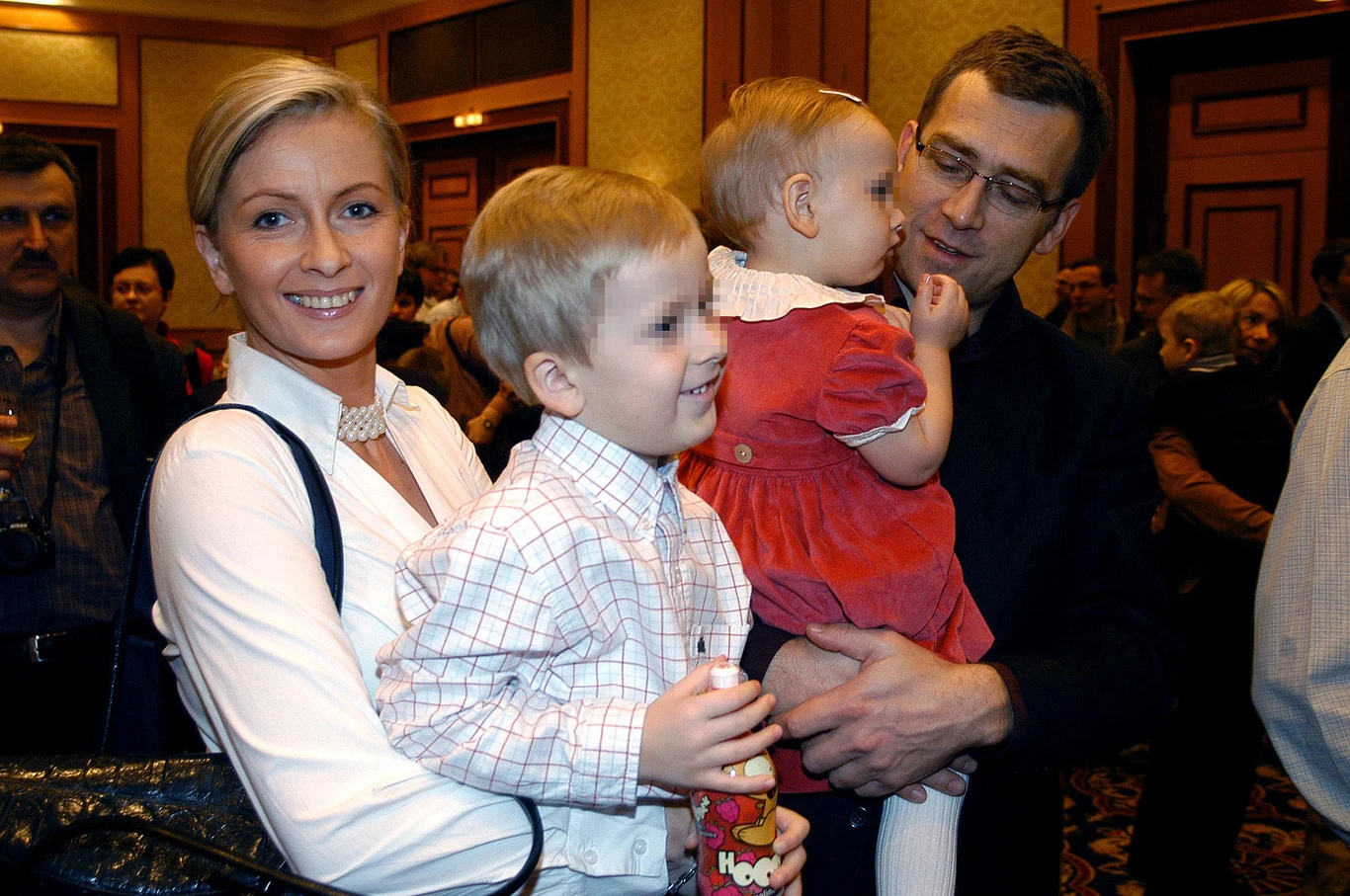 Maciej z Joanną i dziećmi Maciej z Joanną i dziećmi