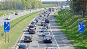 Majówkowy poradnik kierowcy. Fotoradary, płatne autostrady, niebezpieczne drogi