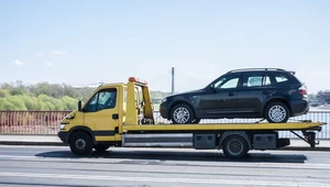 Szybka pomoc w razie awarii samochodu? Zwykle jest z tym duży problem