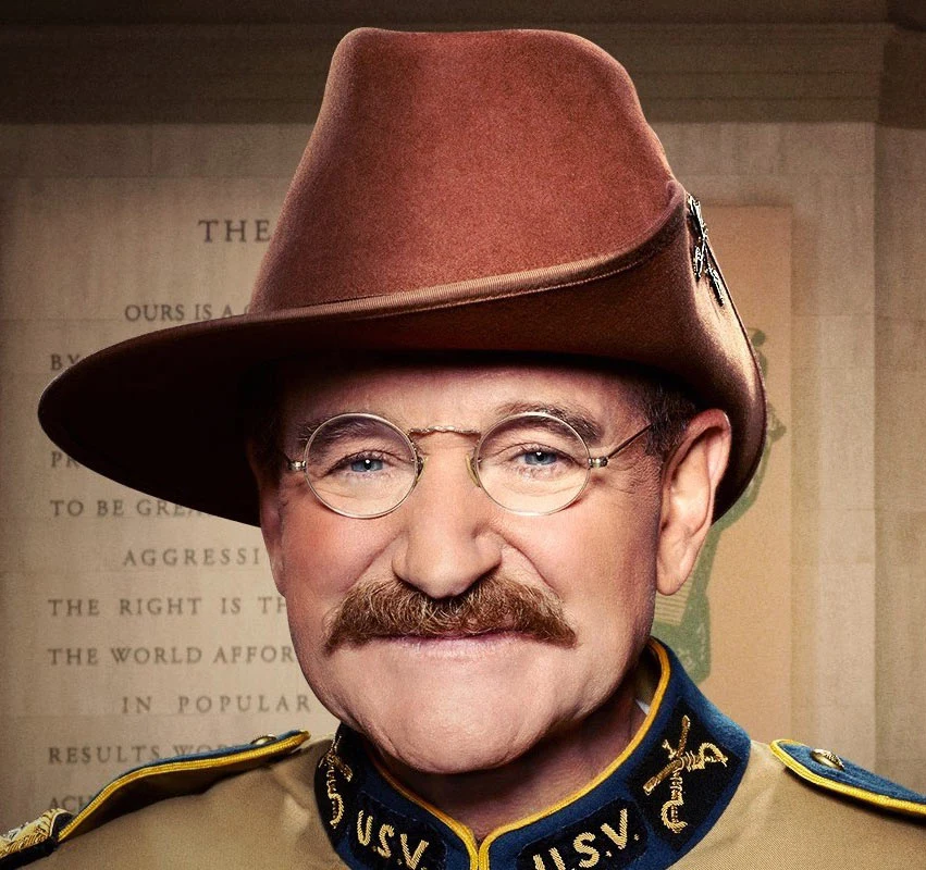 Kolejną z produkcji ze zmarłym artystą, którą mogliśmy oglądać w 2014 roku już po samobójstwie Williamsa, była trzecia część "Nocy w muzeum" - "Tajemnica grobowca", która trafiła na ekrany kin w drugi dzień świąt Bożego Narodzenia. 

Robin Williams wcielił się tam w rolę Teddy'ego Roosvelta. 