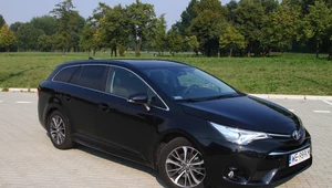 Toyota Avensis. Nowa wreszcie przekonuje jakością