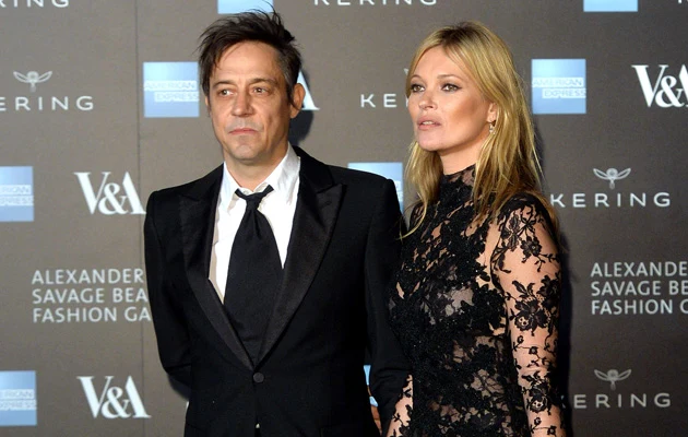 Jamie Hince i Kate Moss Jamie Hince i Kate Moss