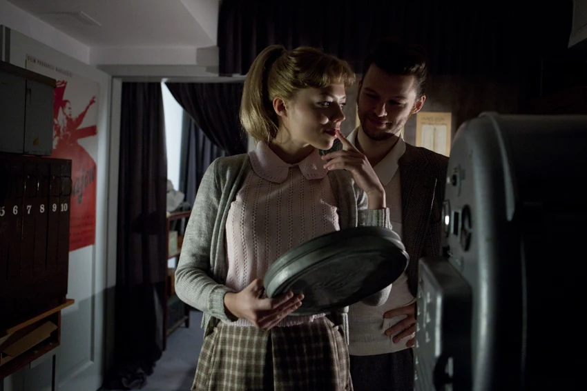 Marianna Zydek i Mateusz Kościukiewicz w filmie "Panie Dulskie"