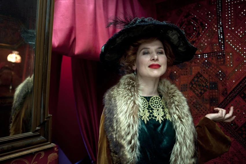 Katarzyna Herman w filmie "Panie Dulskie"