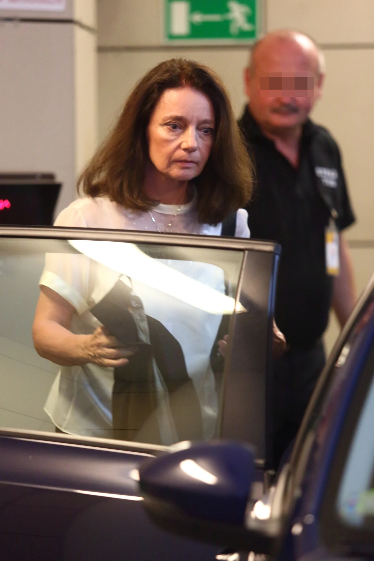 Barbara Sienkiewicz wychodzi ze studia "Dzień Dobry TVN"