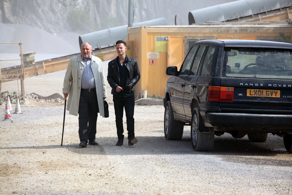 Andrzej Grabowski oraz Itay Tiran w filmie "Demon"