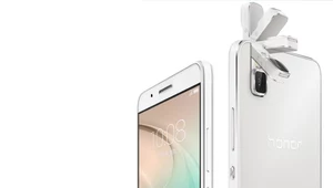 Huawei Honor 7i - smartfon z aparatem obracanym o 180 stopni