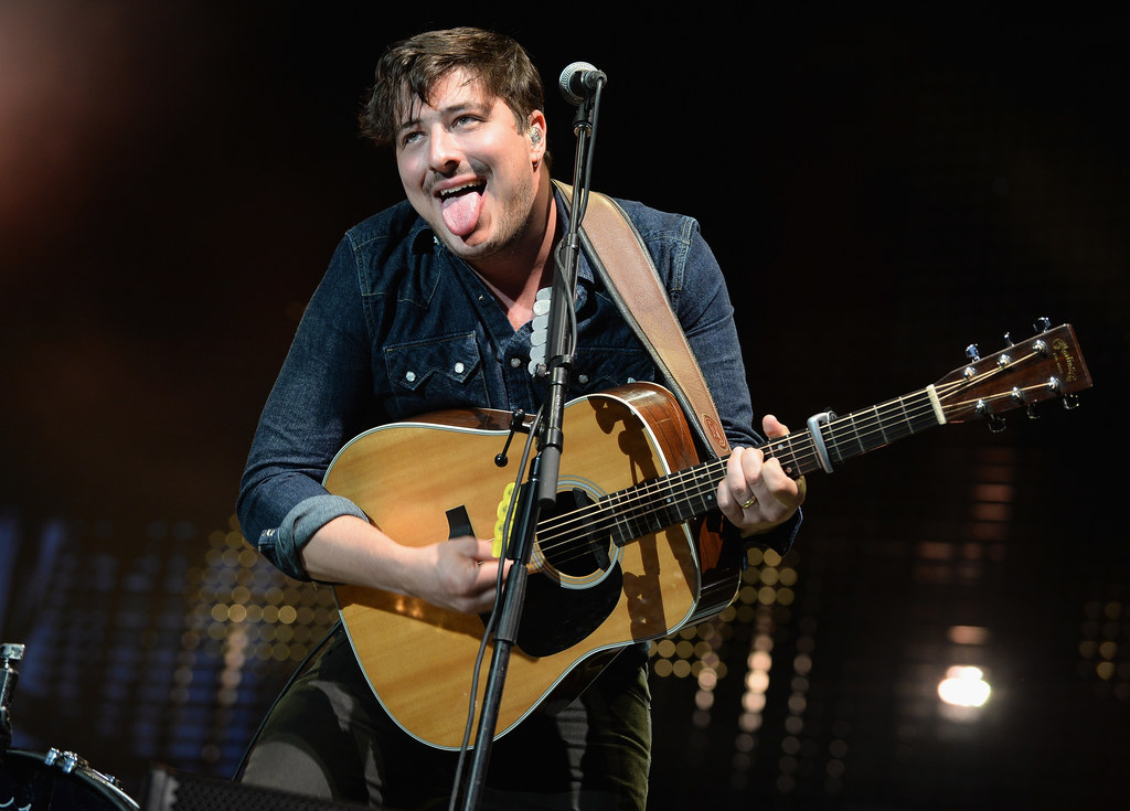 Marcus Mumford jest liderem Mumford & Sons