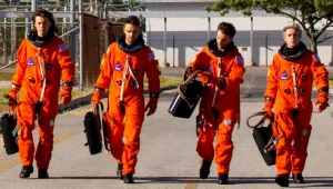 Członkowie One Direction w klipie "Drag Me Down"
