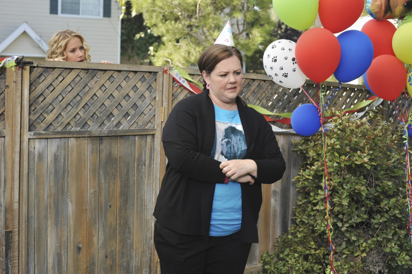 W kolejnych latach aktorka wciąż pojawiała się w filmach jedynie w trzecio- i czwartoplanowych rolach ("Biały oleander", "Trzeci do pary", "Życie za życie"), za to ponownie szansą na zaistnienie okazała się dla niej serialowa kreacja. McCarthy zagrała Denę w produkcji "Kim jest Samantha?", w której tytułową bohaterką była grana przez Christinę Applegate kobieta wybudzona ze śpiączki i cierpiąca na amnezję.