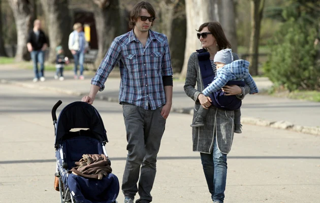 Reni Jusis i Tomek Makowiecki z syenm Teofilem