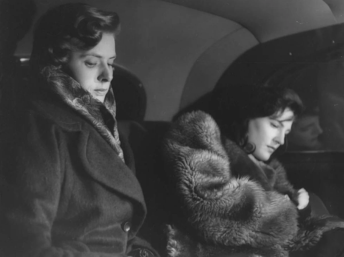 Ingrid Bergman pracowała nie tylko w Hollywood. Przyjmowała także propozycje od europejskich reżyserów. Wystąpiła m.in. w "Europie '51" (1952) Roberto Rosselliniego, gdzie wcieliła się w kobietę, która całkowicie przewartościowuje swoje beztroskie życie po śmierci syna. Kreacja przyniosła jej nagrodę za najlepszą rolę kobiecą na festiwalu w Wenecji.