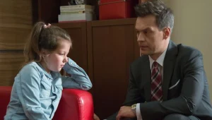Czy Falkowicz sprawdzi się w roli taty? 