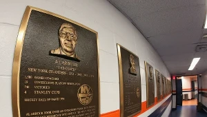 Tablica ku pamięci Ala Arboura