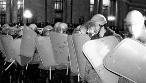 Manifestacje w Lubinie krwawo stłumiło ZOMO (zdjęcie ilustracyjne) 