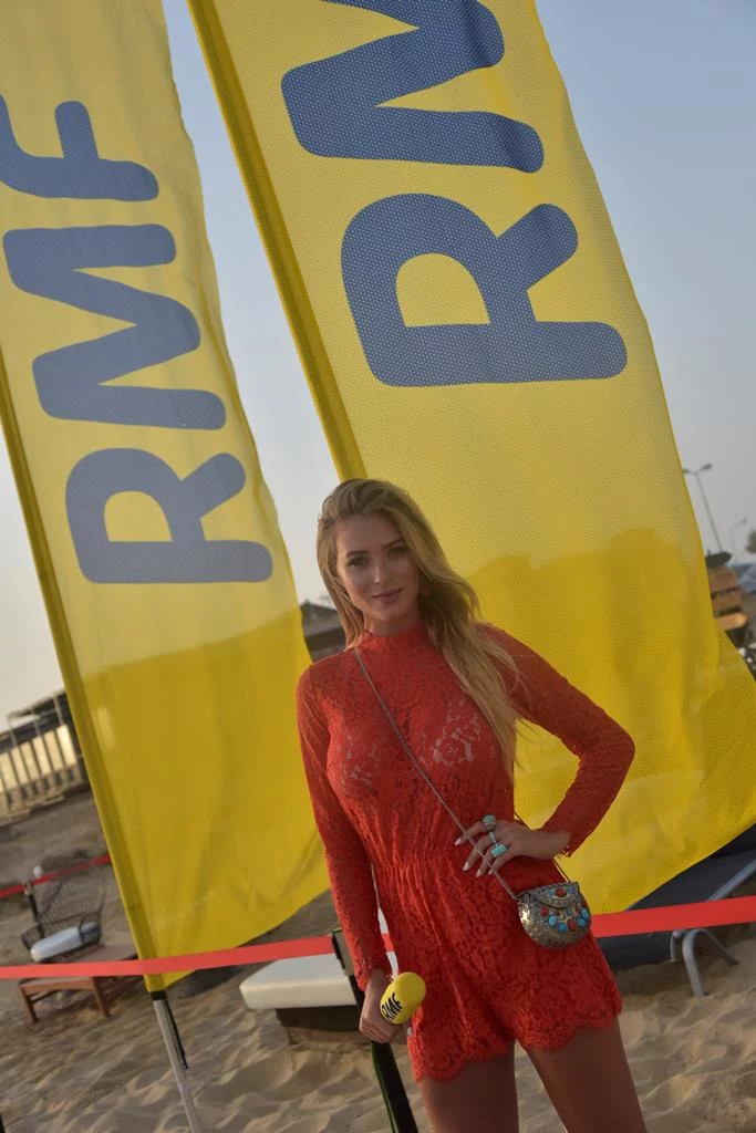 Marcelina Zawadzka podczas finału Przeboju Lata RMF FM Marcelina Zawadzka podczas finału Przeboju Lata RMF FM