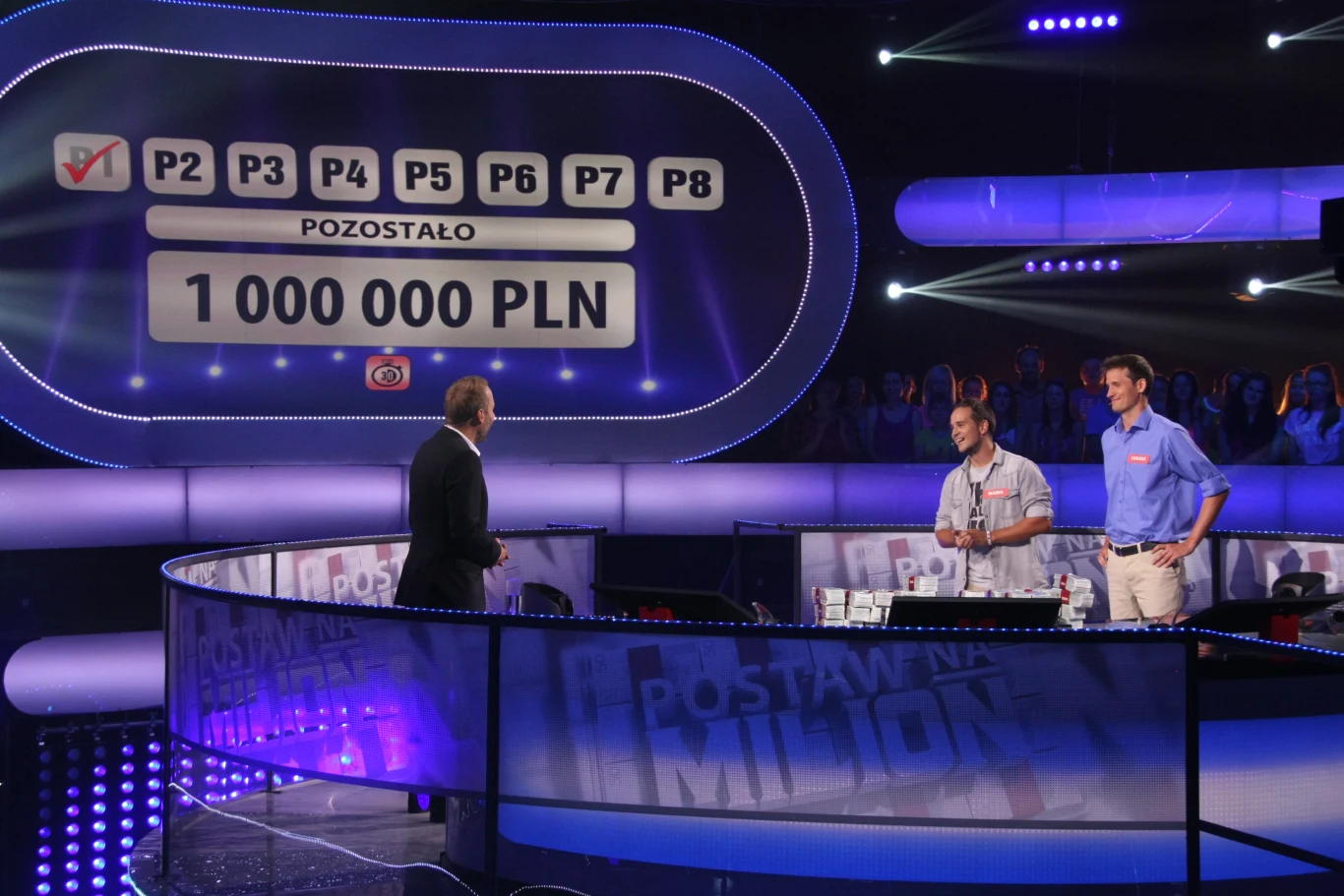 Łukasz Nowicki i uczestnicy programu "Postaw na milion" Łukasz Nowicki i uczestnicy programu "Postaw na milion"
