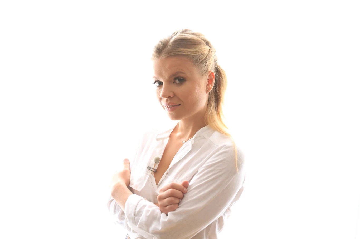 Nowy image Marty Manowskiej? W drugiej edycji "Rolnika..." zmieniły się osoby odpowiedzialne za charakteryzację i makijaż Nowy image Marty Manowskiej? W drugiej edycji "Rolnika..." zmieniły się osoby odpowiedzialne za charakteryzację i makijaż